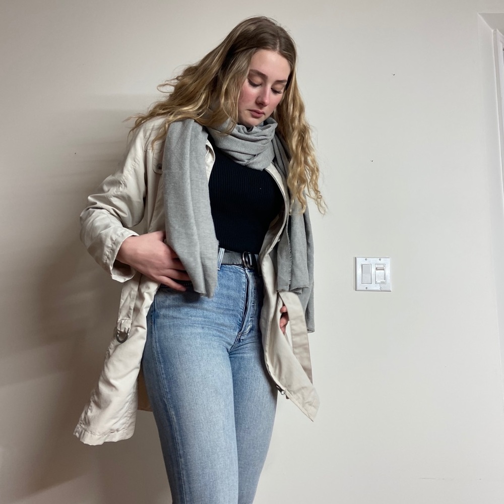 Grey multi-use scarf
